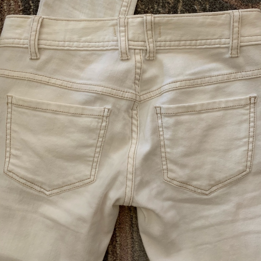 NWOT Free People off white distressed jeans - Picture 5 of 7
